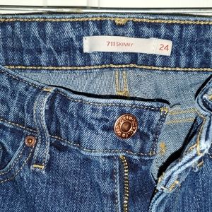 Levi 711 Skinny Denim Jeans